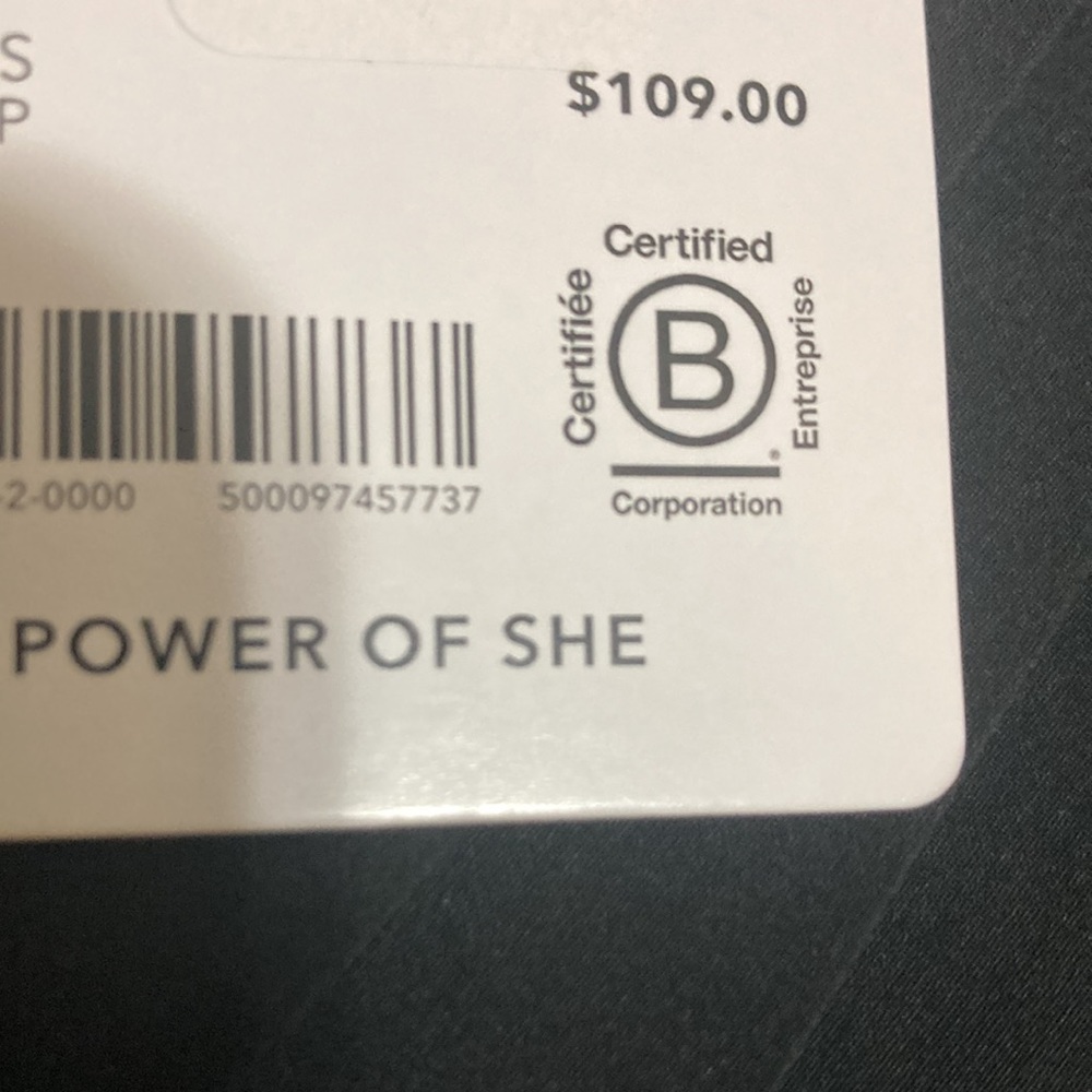 ATHLETA SWING FORWARD PLEATED TANK - Picture 9 of 9